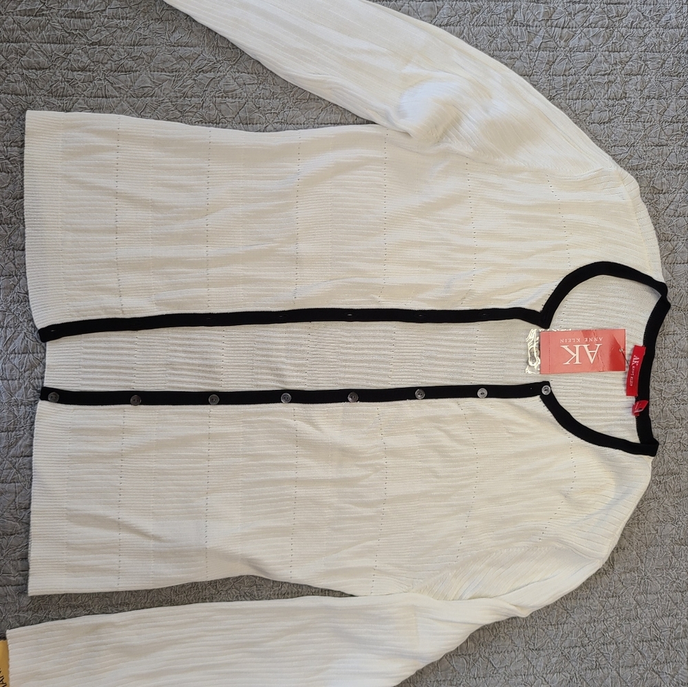New Anne Klein sweater